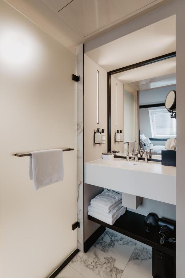 The Nox Hotel Утрехт Екстериор снимка